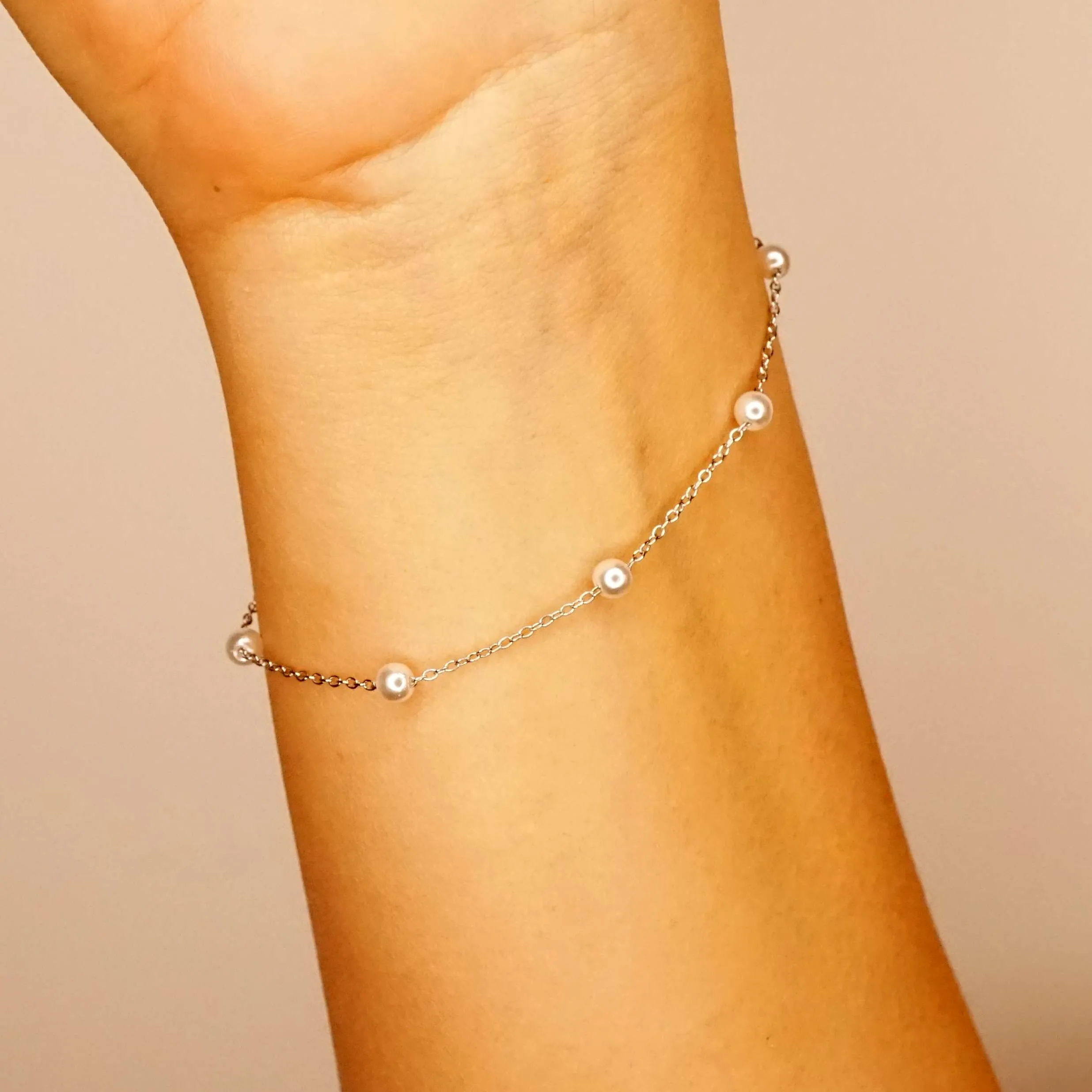 Celesta X - Elegant Freshwater Pearl Bracelet